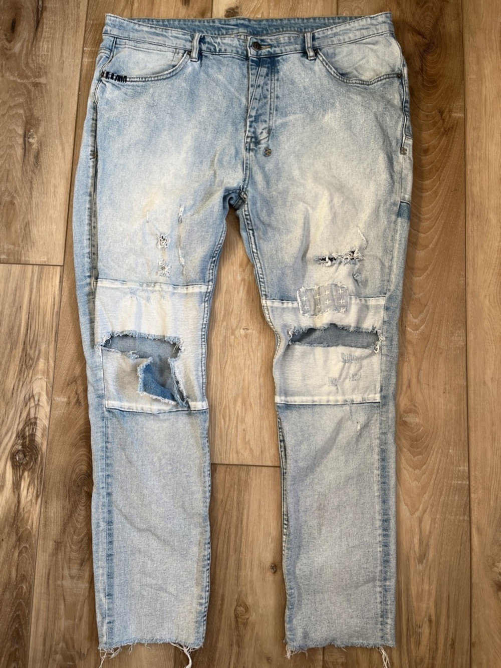 Ksubi Van Winkle 2 tone Light Blue Distressed Denim Button Fly Jeans Size 42